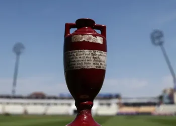 the ashes trophy