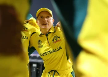 Alyssa Healy address team