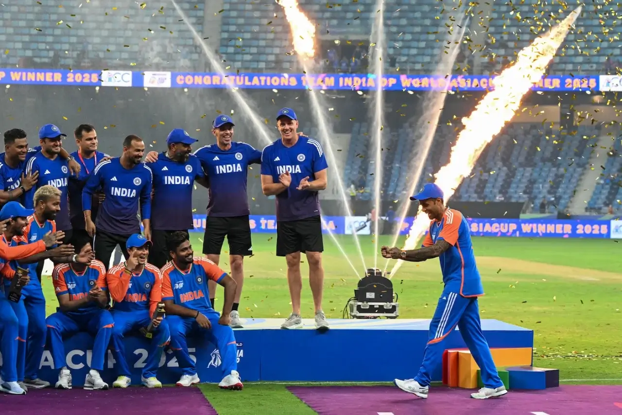 India Lifts Asia Cup 2025