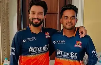 mangesh yadav rcb with rajat patidar